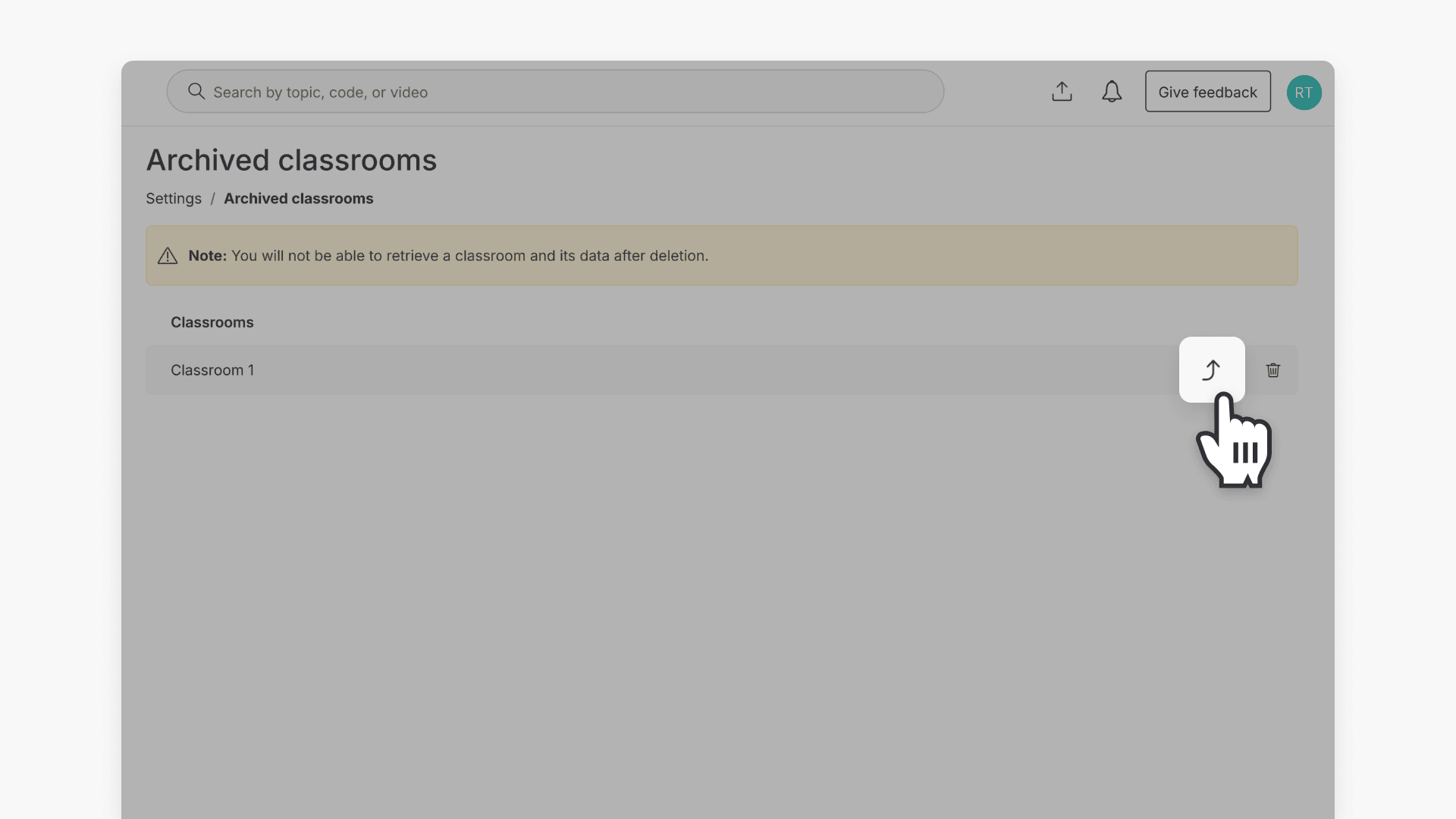 Cursor hovering over the "retrieve" icon in the "Archived classrooms" page